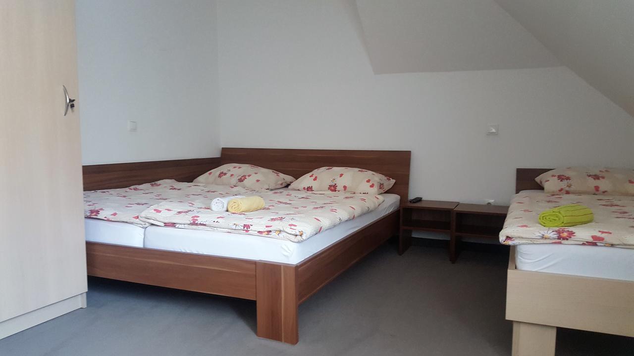Hotel & Hostel Marenberg Radlje Radlje ob Dravi Zewnętrze zdjęcie