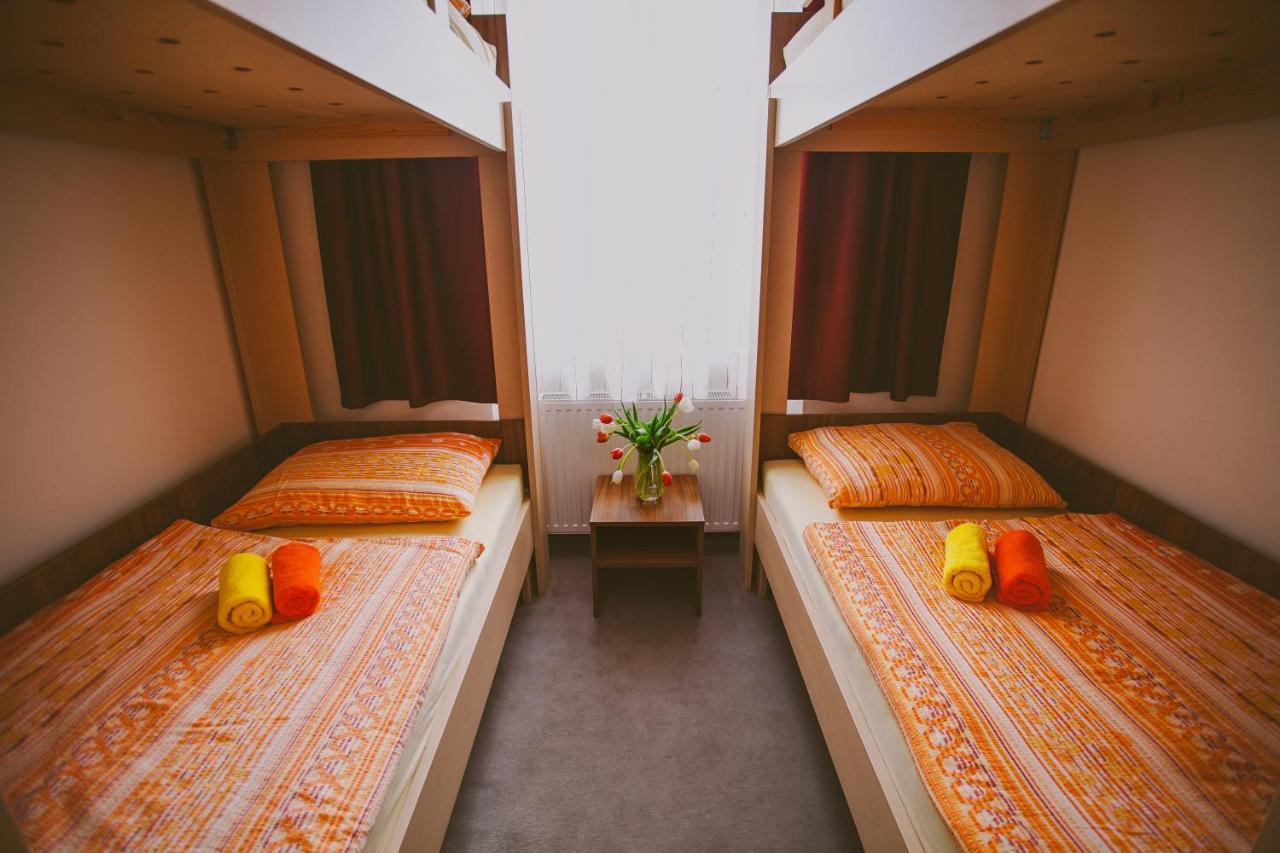 Hotel & Hostel Marenberg Radlje Radlje ob Dravi Zewnętrze zdjęcie