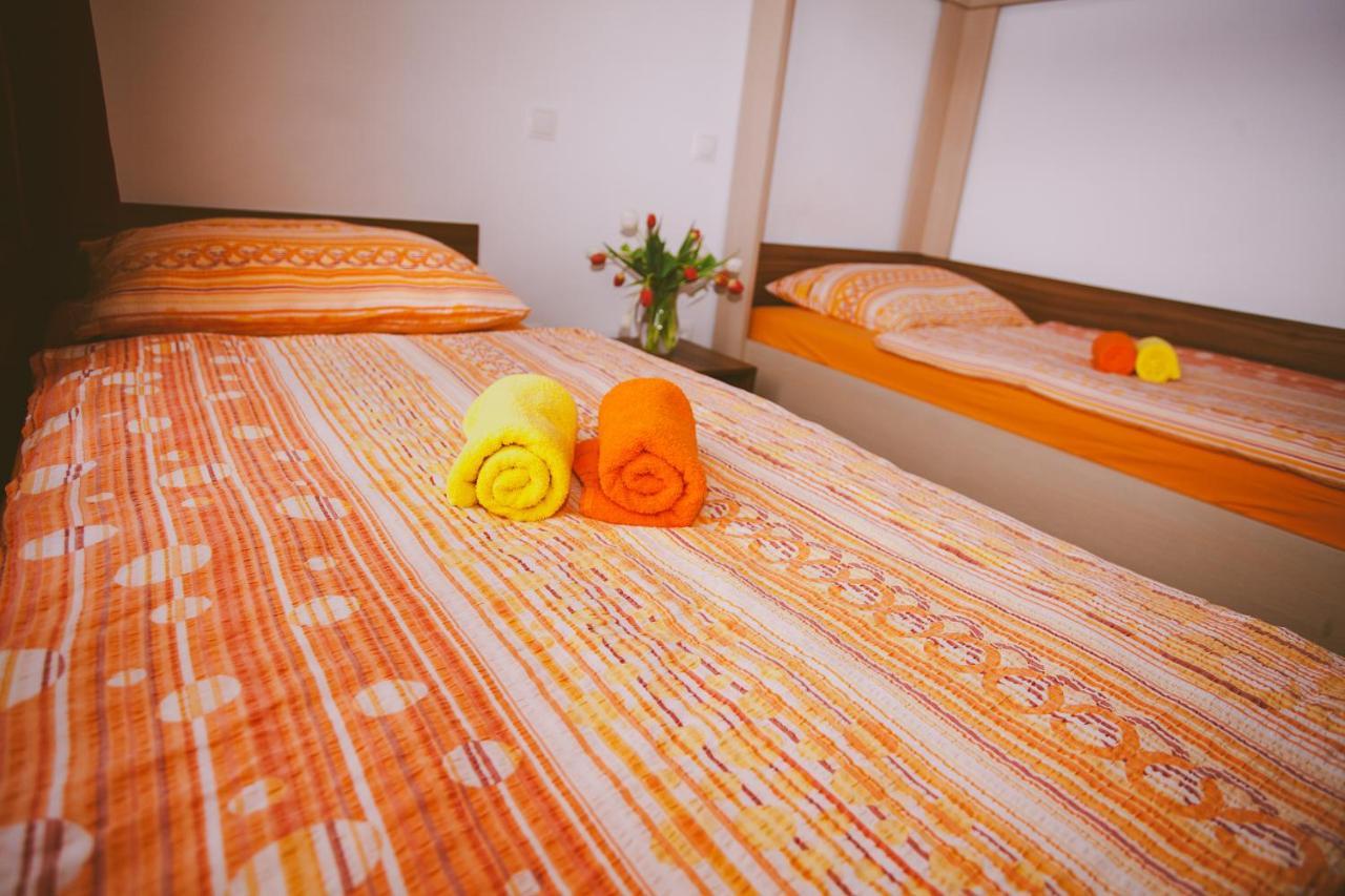 Hotel & Hostel Marenberg Radlje Radlje ob Dravi Zewnętrze zdjęcie